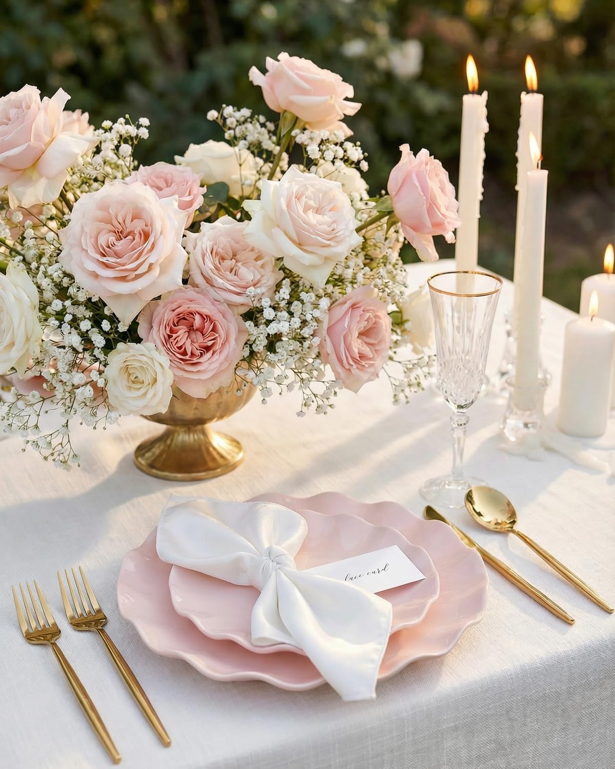 LIYH 24 Pcs Pink Plastic Plates for Party, Reusable, Scalloped, 12 Guests